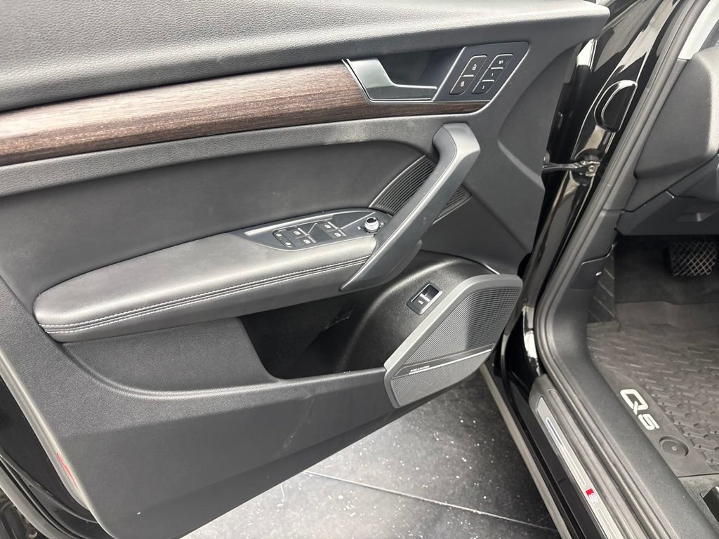 Used 2023 Audi Q5 2.0T Premium Plus AWD/4WD image 12