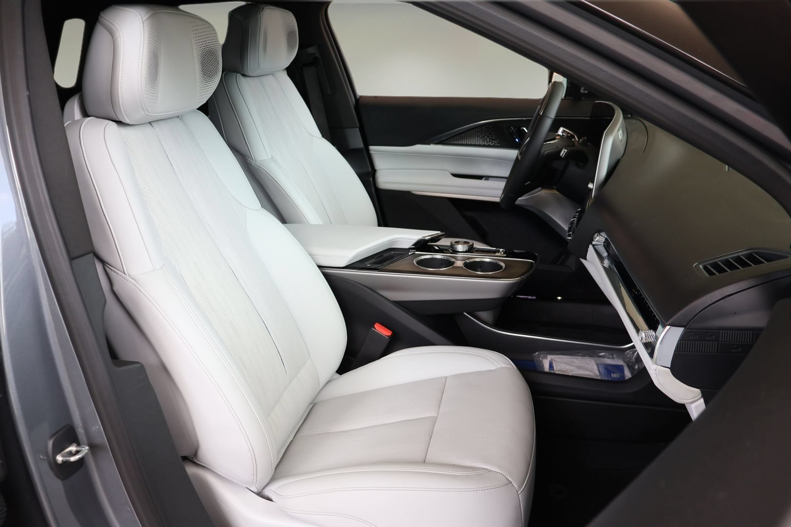 Certified 2023 Cadillac Lyriq 2WD image 20