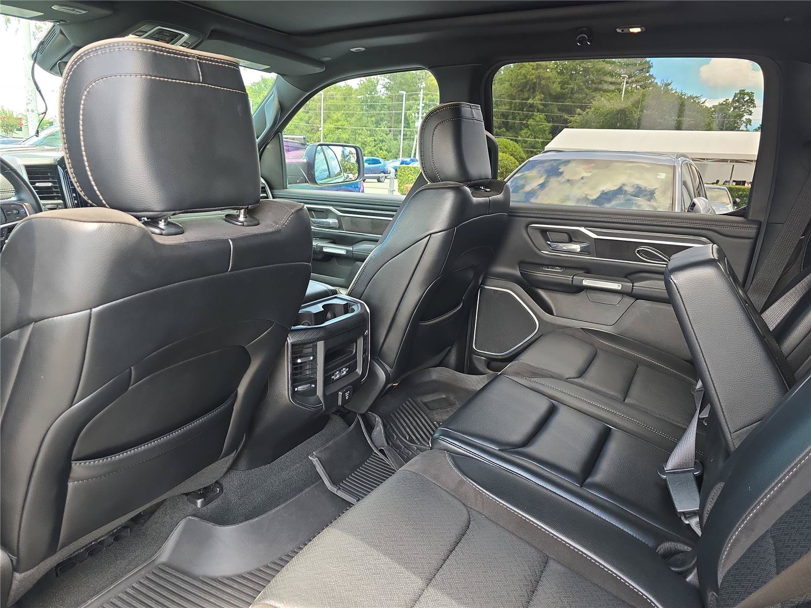 Used 2023 RAM 1500 Laramie AWD/4WD image 13