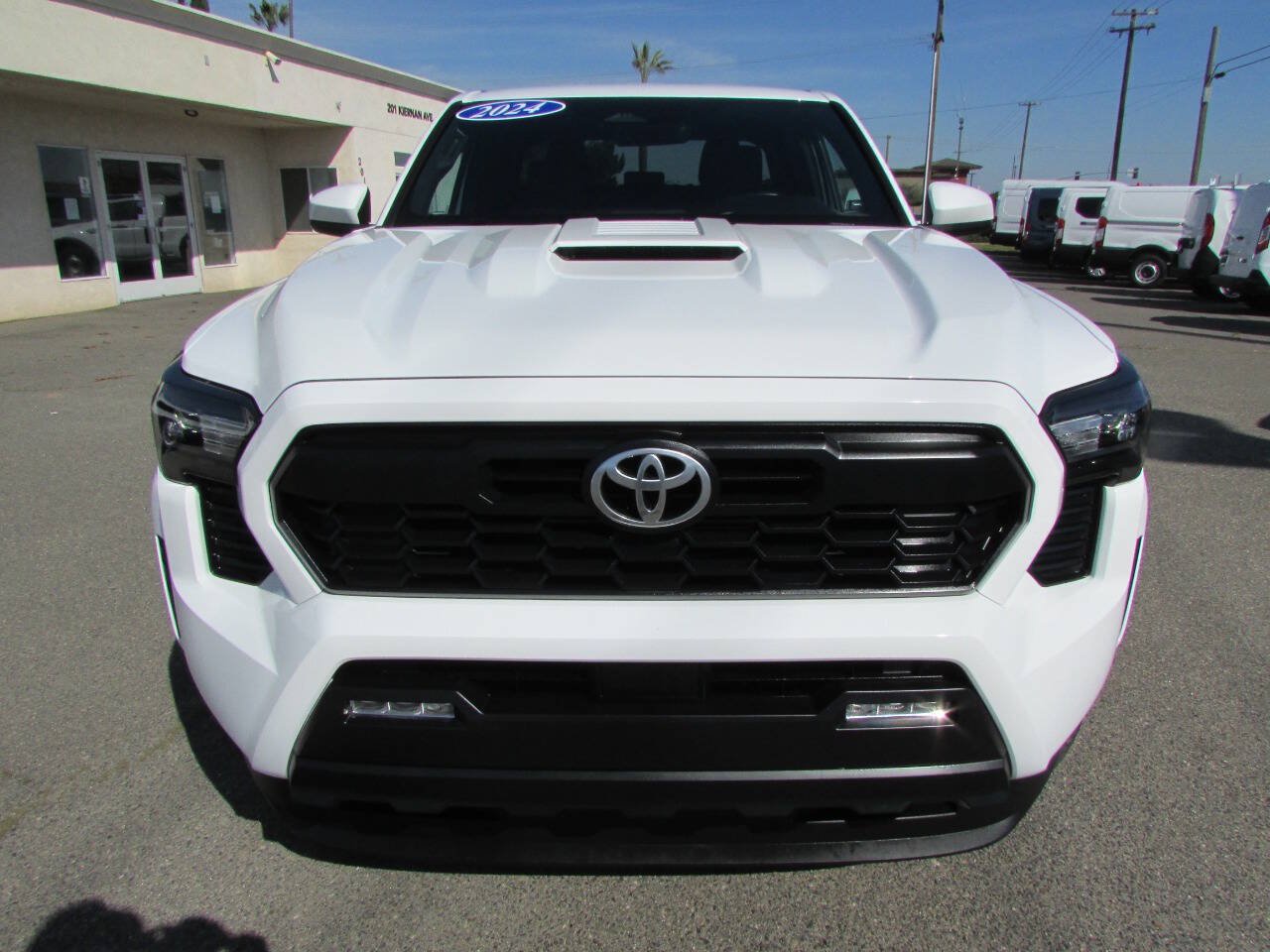 Used 2024 Toyota Tacoma TRD Sport RWD image 3