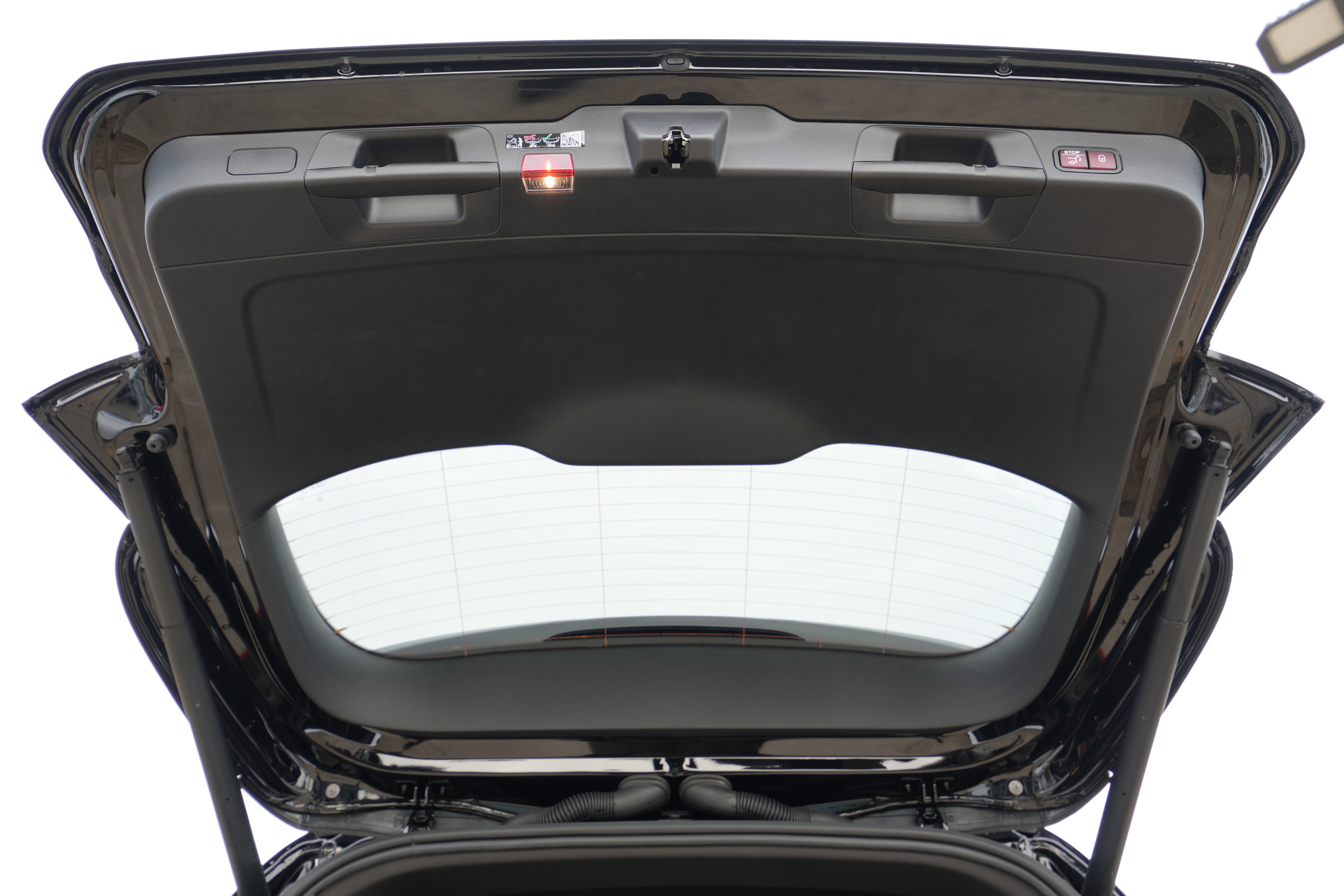 New 2026 Mercedes-Benz GLB 250 4MATIC image 18