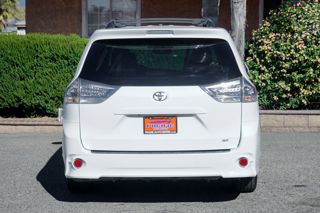 Used 2016 Toyota Sienna SE image 7