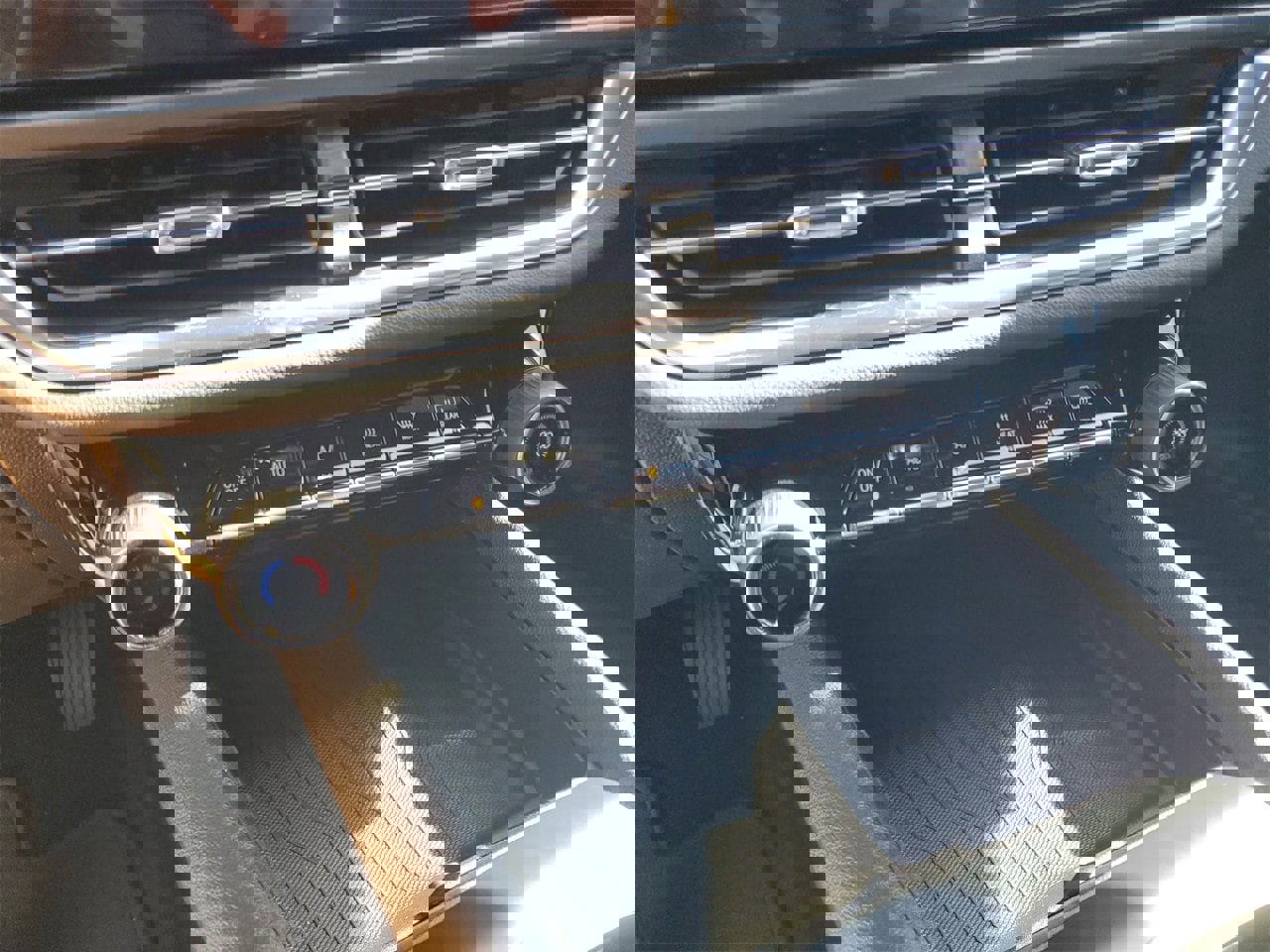 New 2026 Chevrolet Equinox EV LT image 23