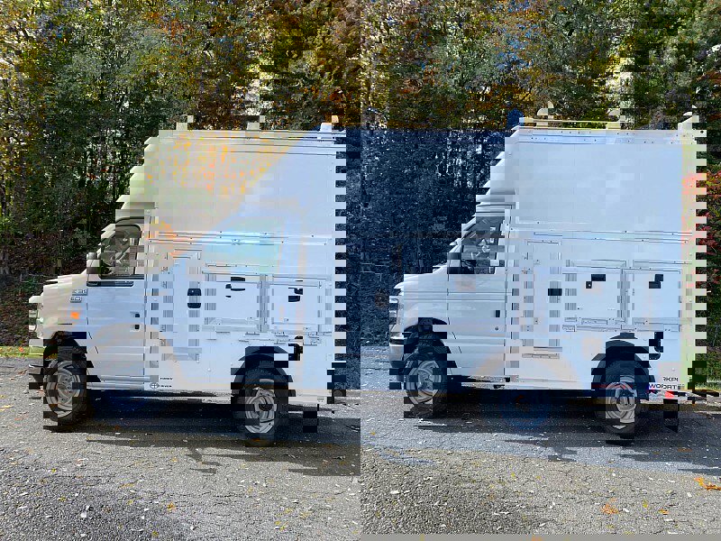 New 2026 Ford E-350 and Econoline 350 Super Duty w/ Power Equipment Group image 12