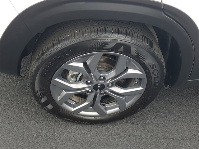 Certified 2024 Kia Seltos S image 5