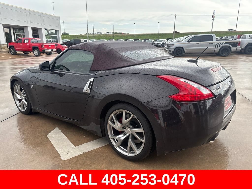 Used 2013 Nissan 370Z Touring w/ Sport Pkg RWD image 5