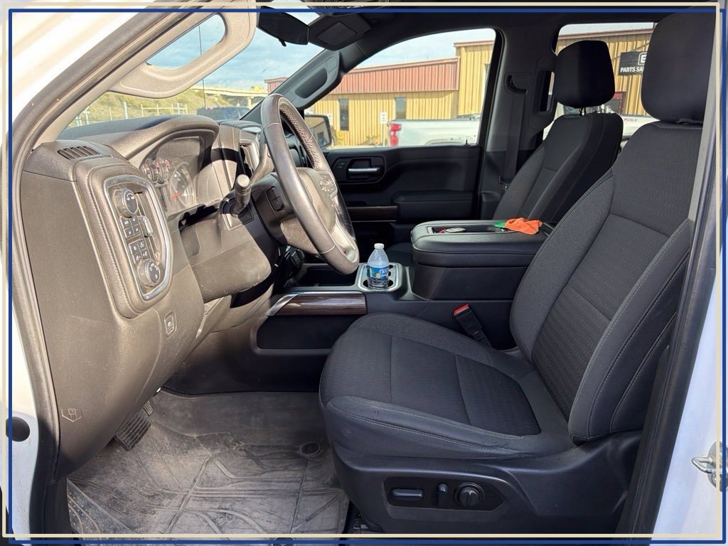 Used 2022 Chevrolet Silverado 1500 RST w/ Z71 Off-Road Package AWD/4WD image 2