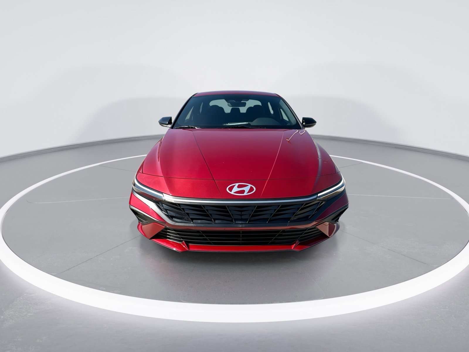 Used 2025 Hyundai Elantra Sport image 3