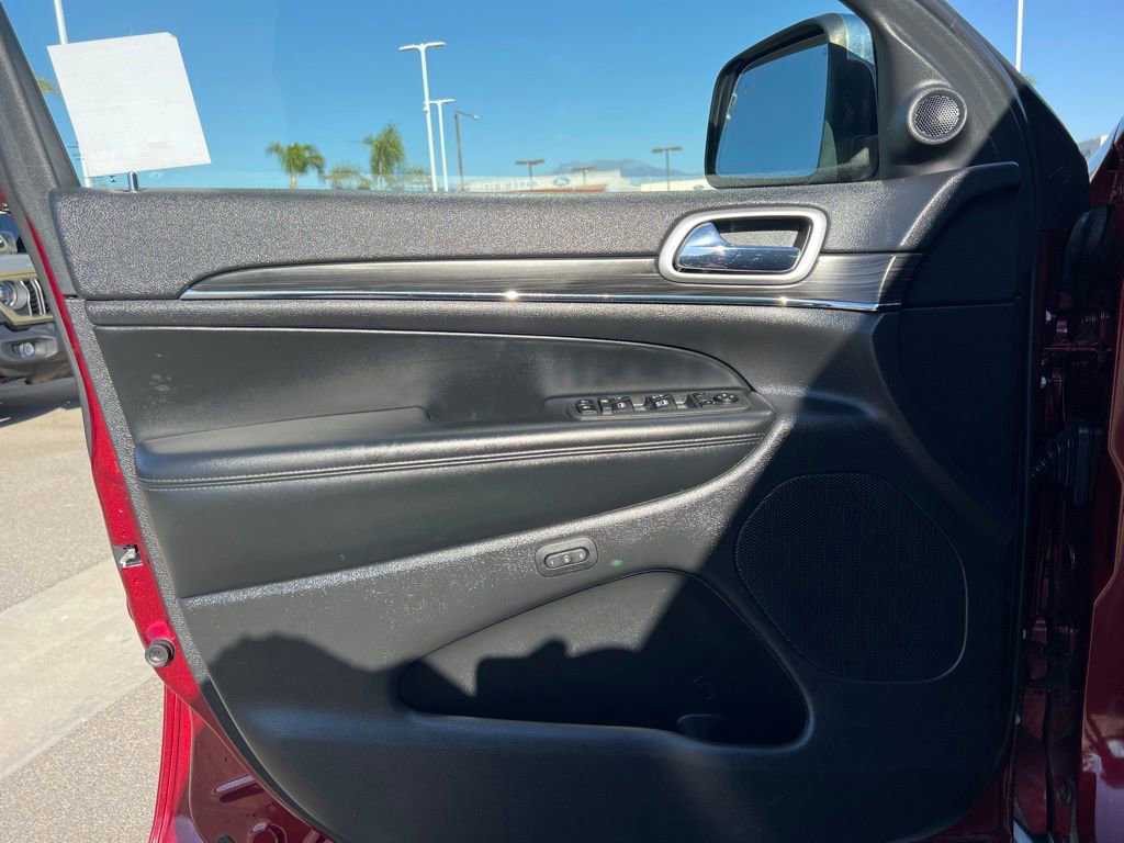 Used 2022 Jeep Grand Cherokee Limited image 15