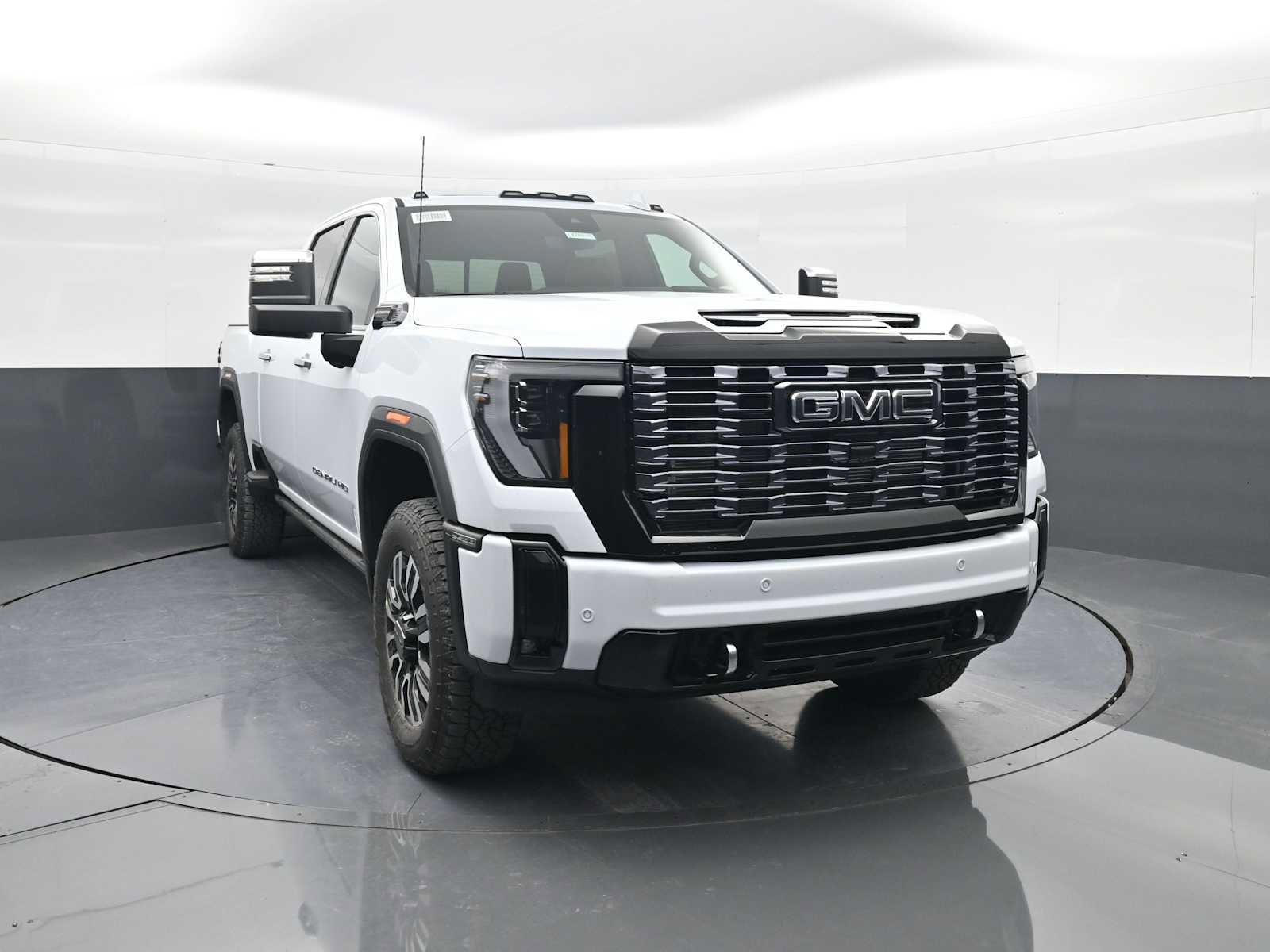 New 2026 GMC Sierra 2500 Denali Ultimate image 1