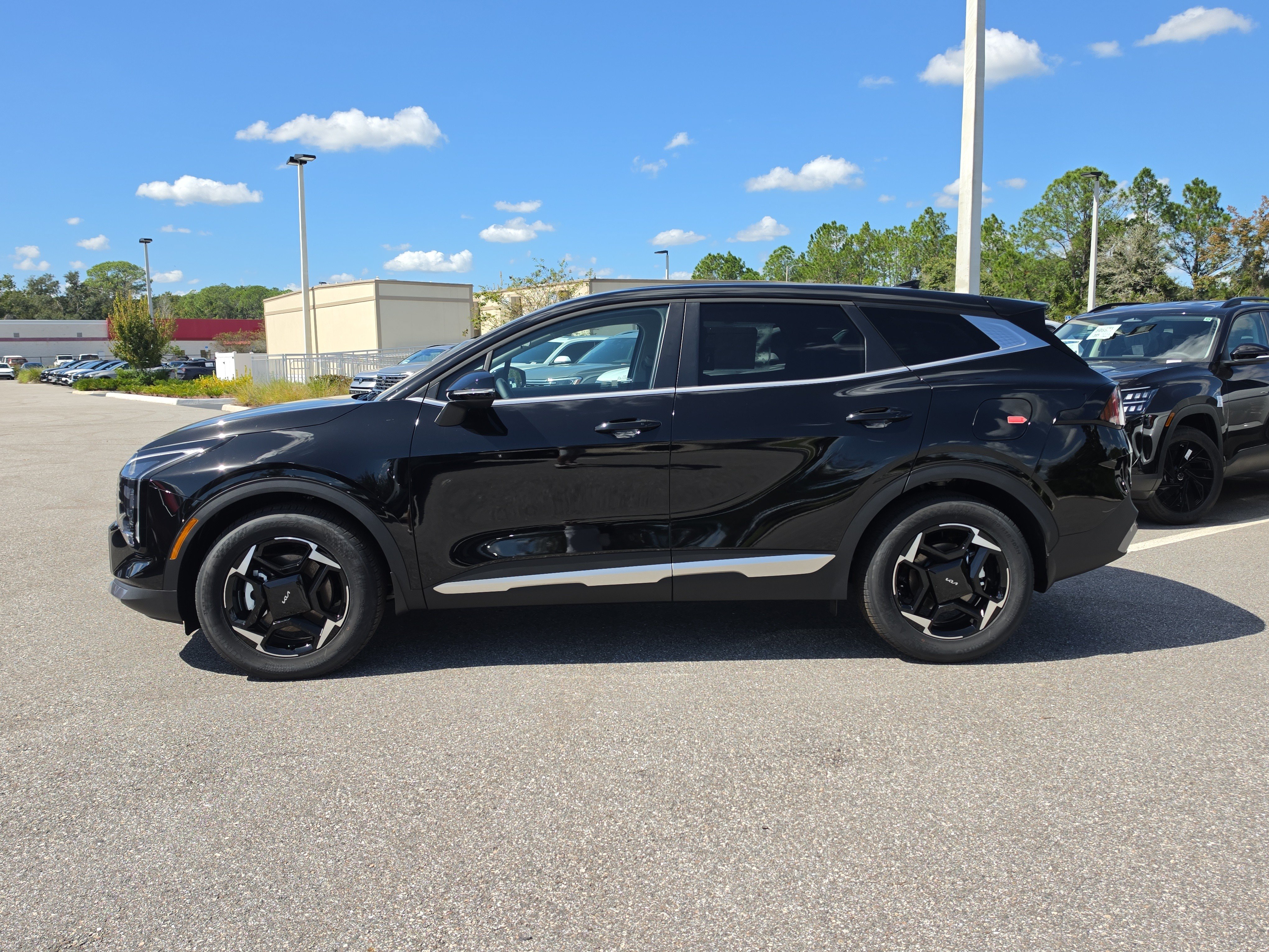 New 2027 Kia Sportage EX FWD image 5