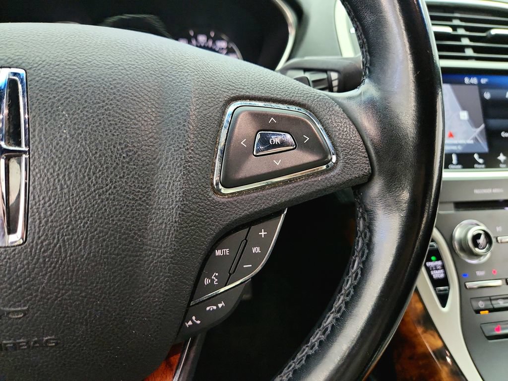 Used 2016 Lincoln MKX Select w/ Select Plus Package AWD/4WD image 21