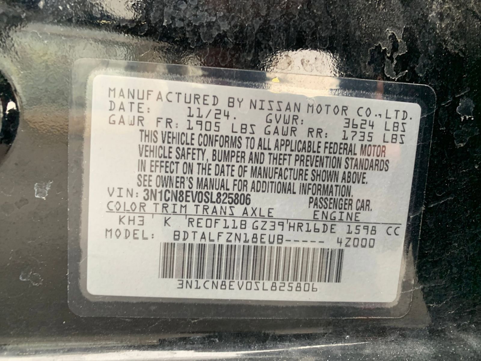 Used 2025 Nissan Versa SV w/ Trunk Package image 27