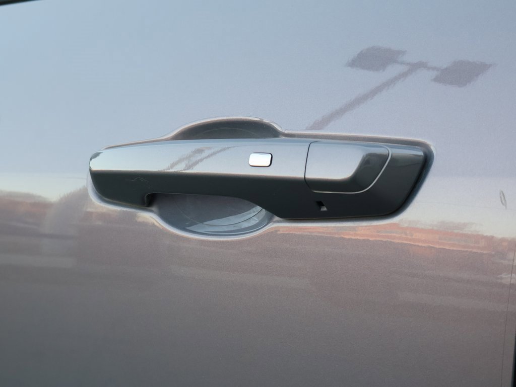 Used 2024 Chevrolet Blazer EV RS image 22