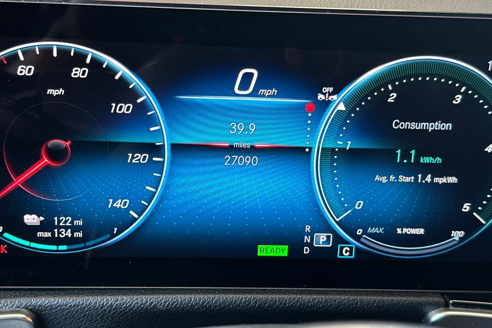 Used 2023 Mercedes-Benz EQB 300 4MATIC w/ Exclusive Package image 36