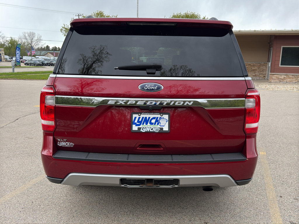 Used 2019 Ford Expedition XLT w/ Equipment Group 202A AWD/4WD image 10