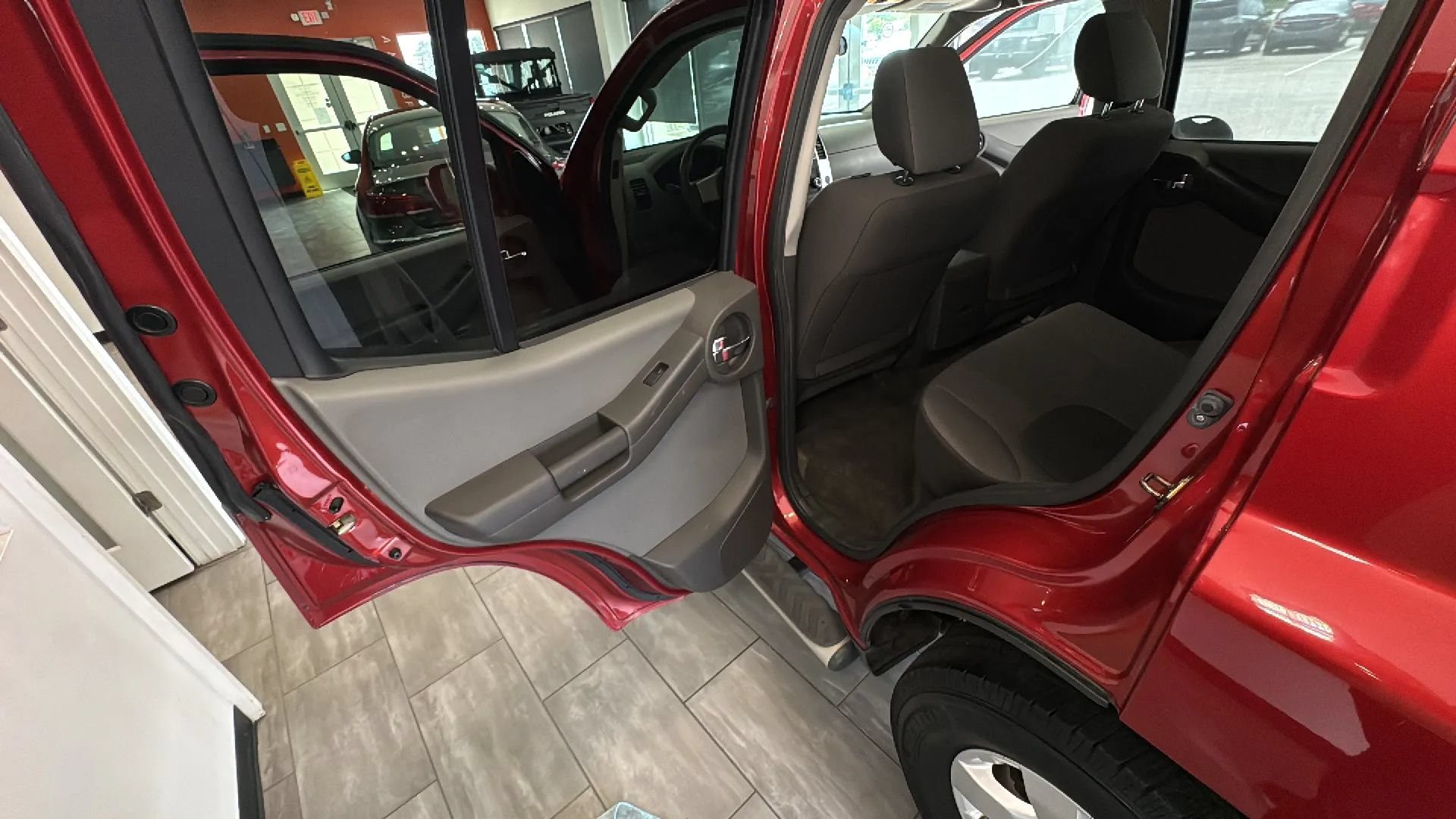 Used 2013 Nissan Xterra S w/ Value Package RWD image 32