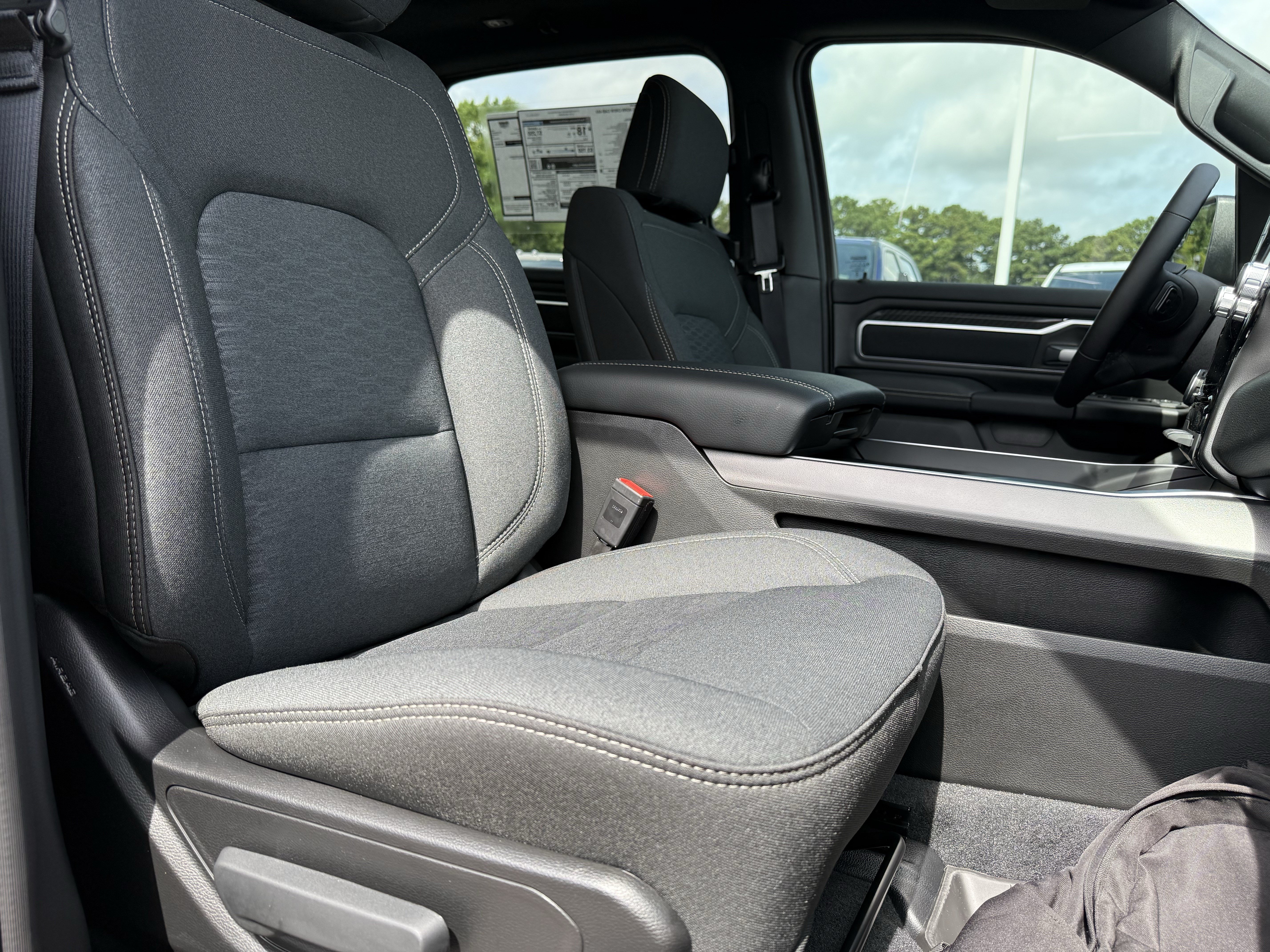 New 2026 RAM 1500 Big Horn AWD/4WD image 32