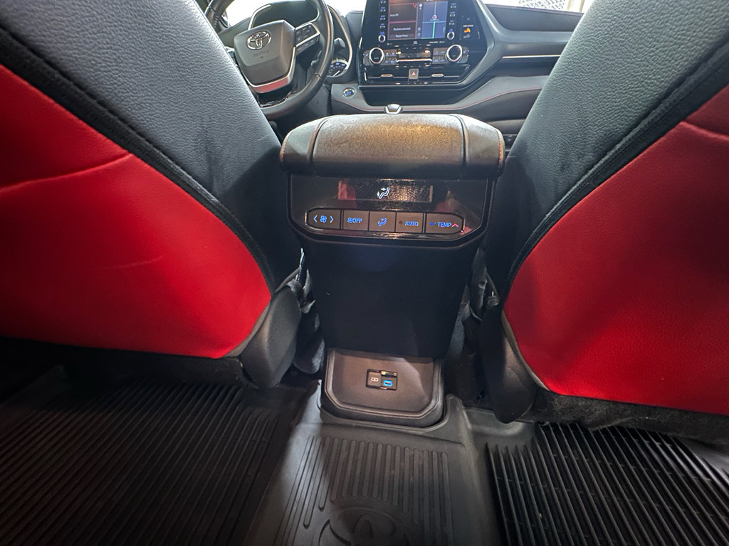 Used 2022 Toyota Highlander XSE AWD/4WD image 20