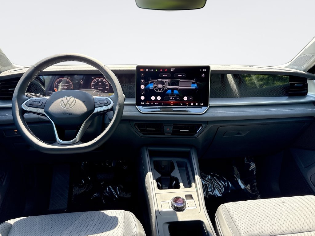New 2026 Volkswagen Tiguan SE R-Line AWD/4WD image 28