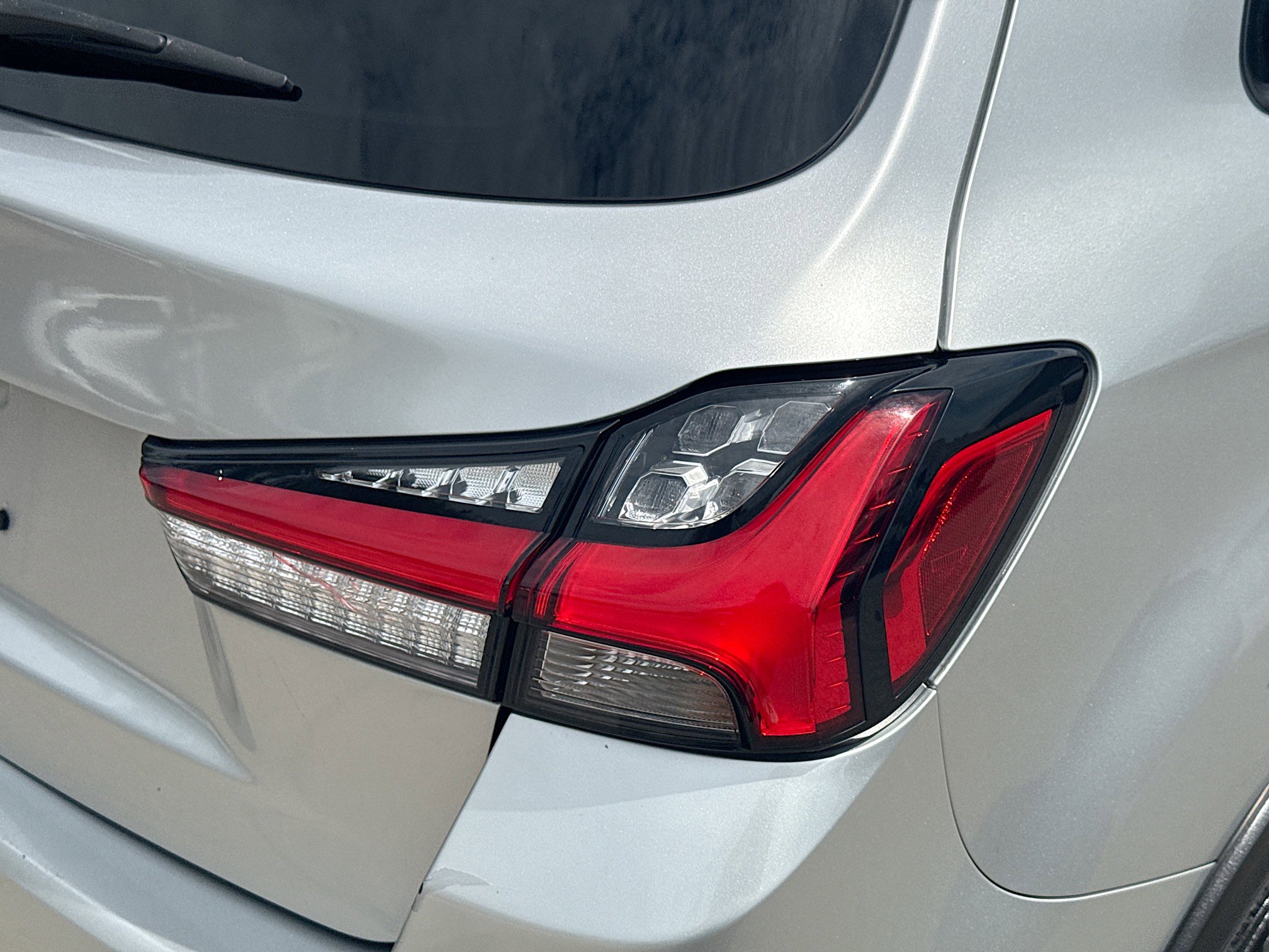 Used 2021 Mitsubishi Outlander Sport ES FWD image 26
