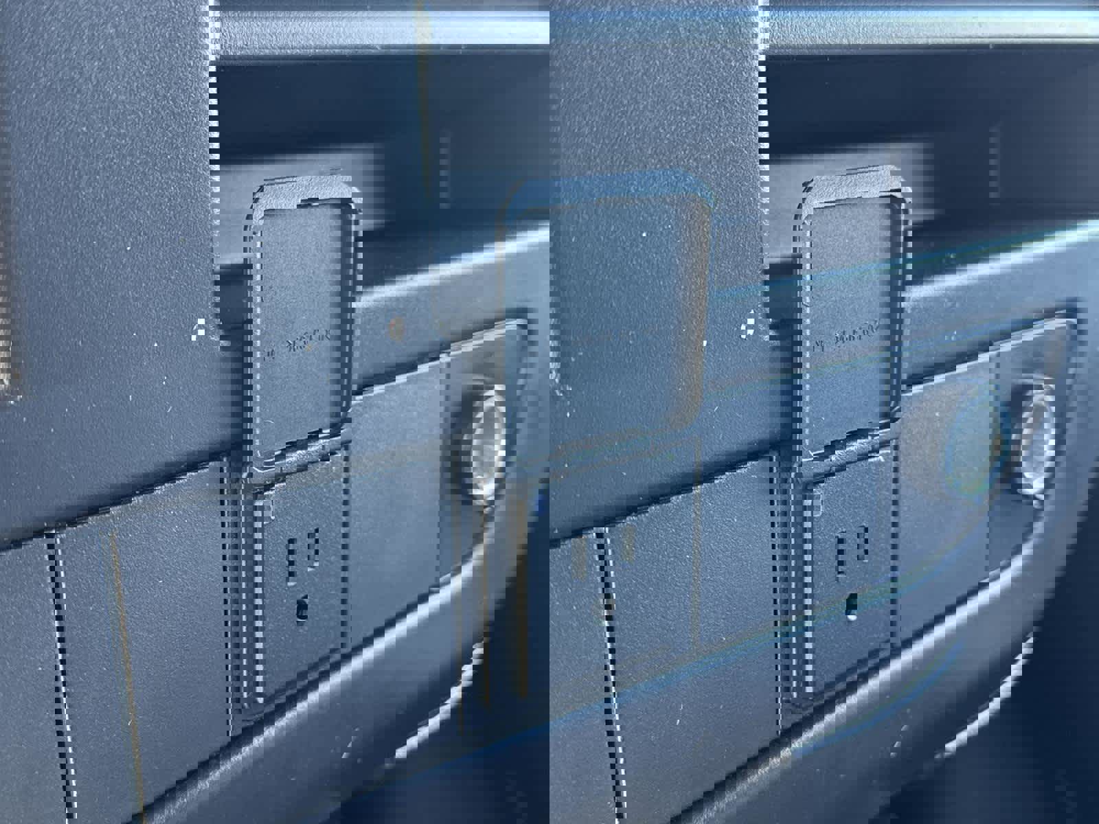 Used 2024 GMC Savana 2500 w/ Driver Convenience Package image 28