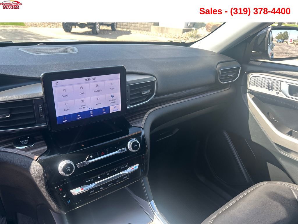 Used 2024 Ford Explorer Limited AWD/4WD image 15