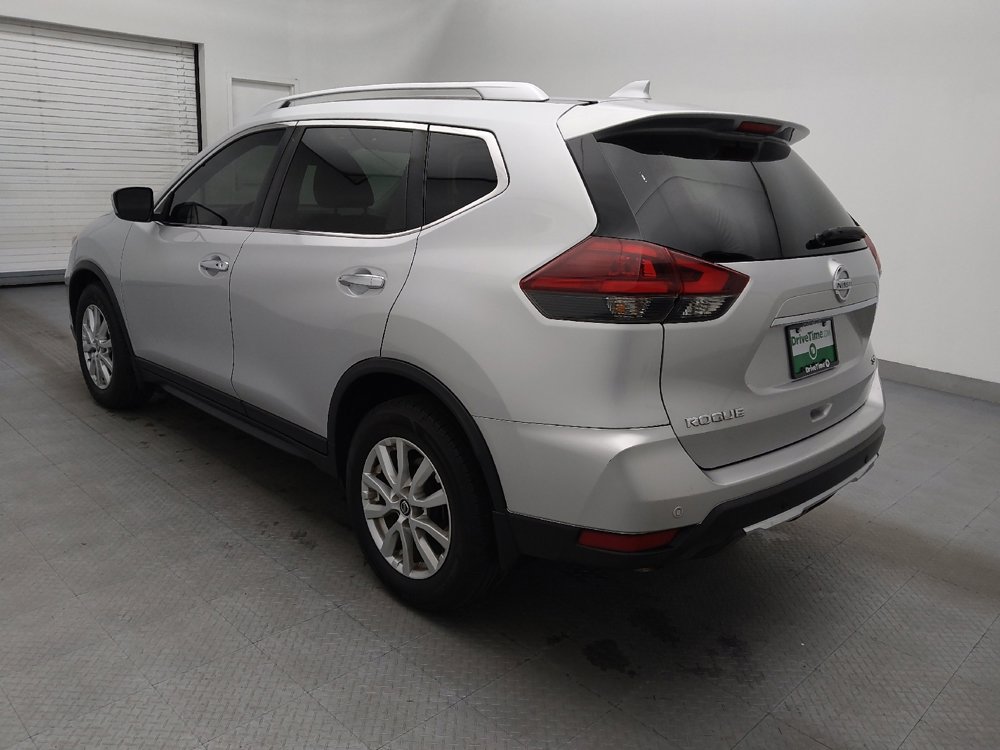 Used 2020 Nissan Rogue SV FWD image 3