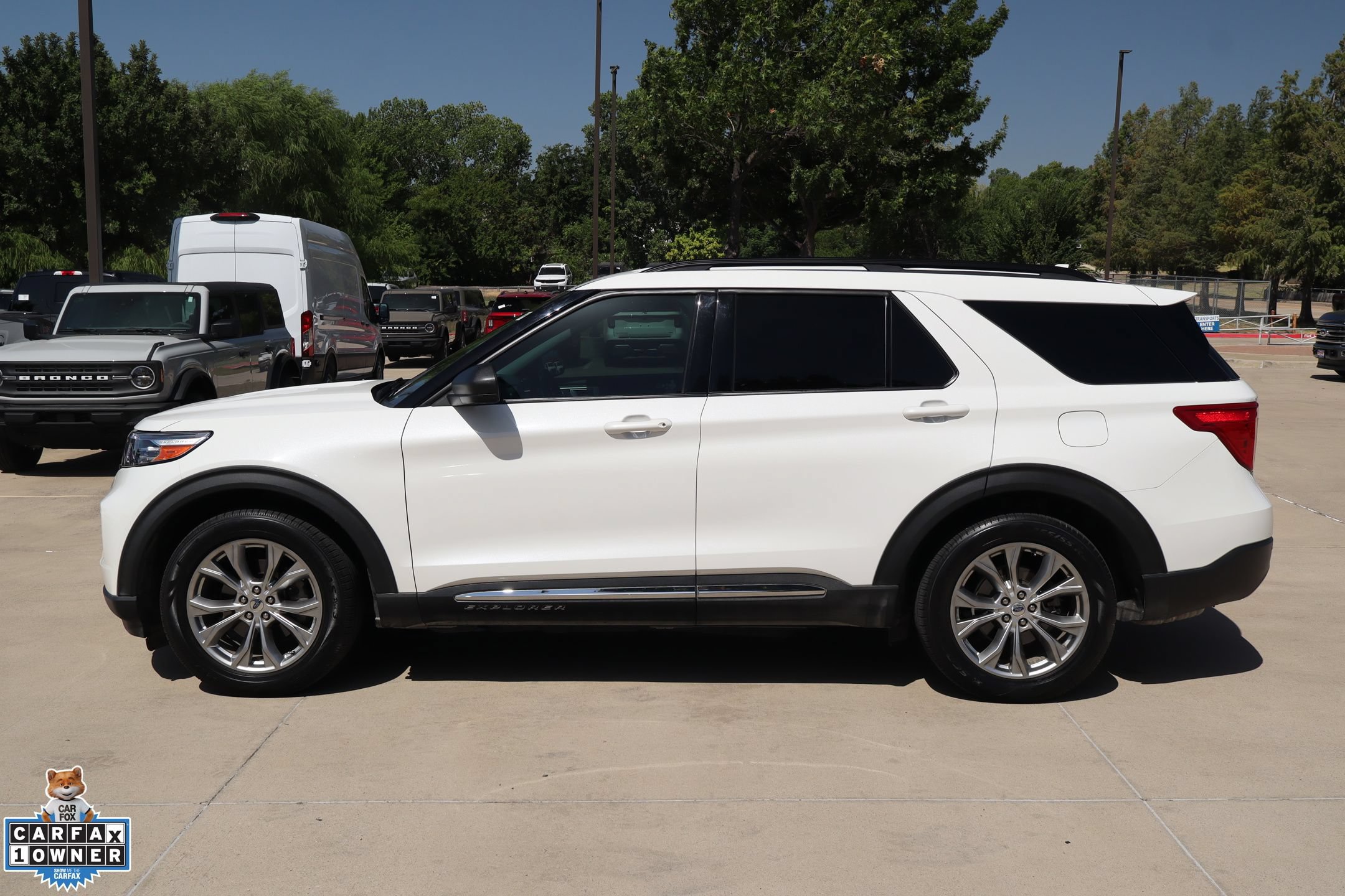 Used 2021 Ford Explorer XLT w/ Equipment Group 202A RWD image 7