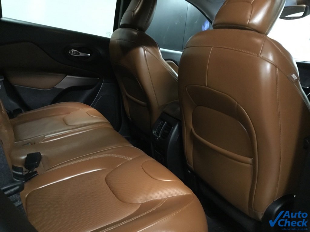 Used 2019 Jeep Cherokee Overland w/ Heavy Duty Protection Group image 34