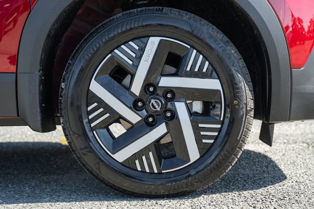 New 2026 Nissan Kicks SV image 15