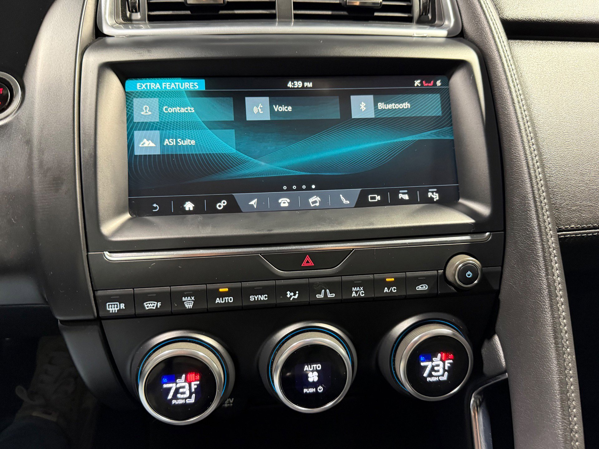 Used 2018 Jaguar E-PACE S image 31