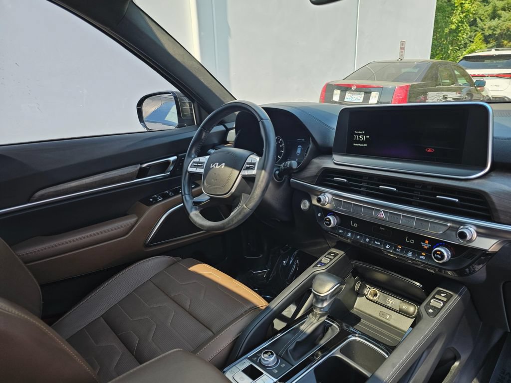 Used 2022 Kia Telluride SX w/ SX Prestige Package AWD/4WD image 10