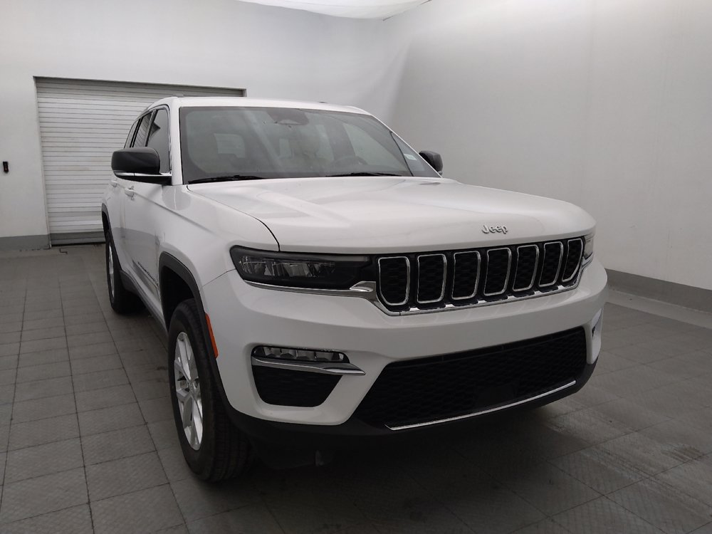 Used 2023 Jeep Grand Cherokee Limited RWD image 13