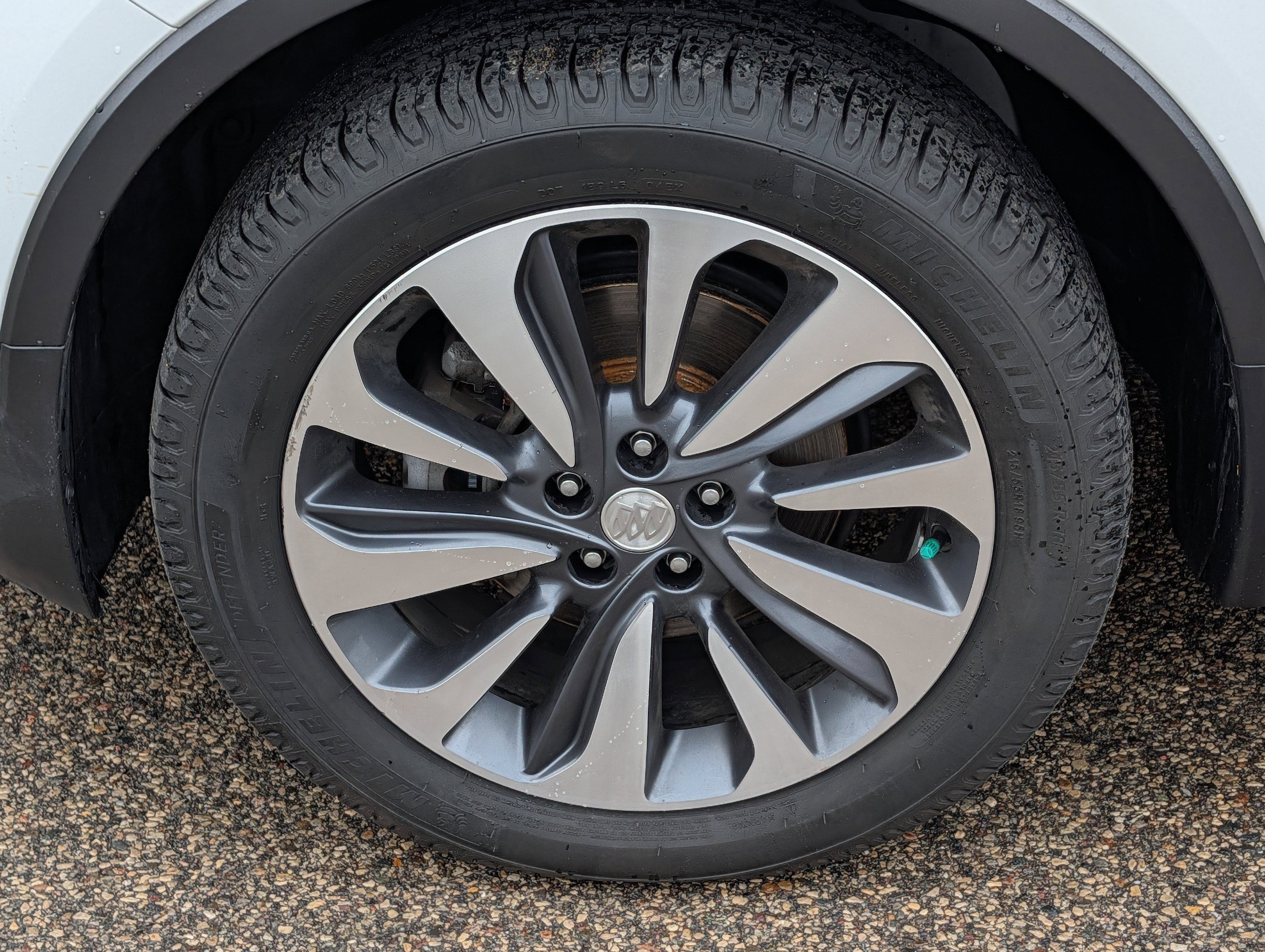 Used 2019 Buick Encore Essence w/ Safety Package II AWD/4WD image 7