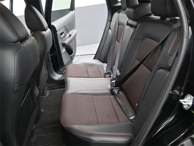 Used 2025 Nissan Kicks SR image 13