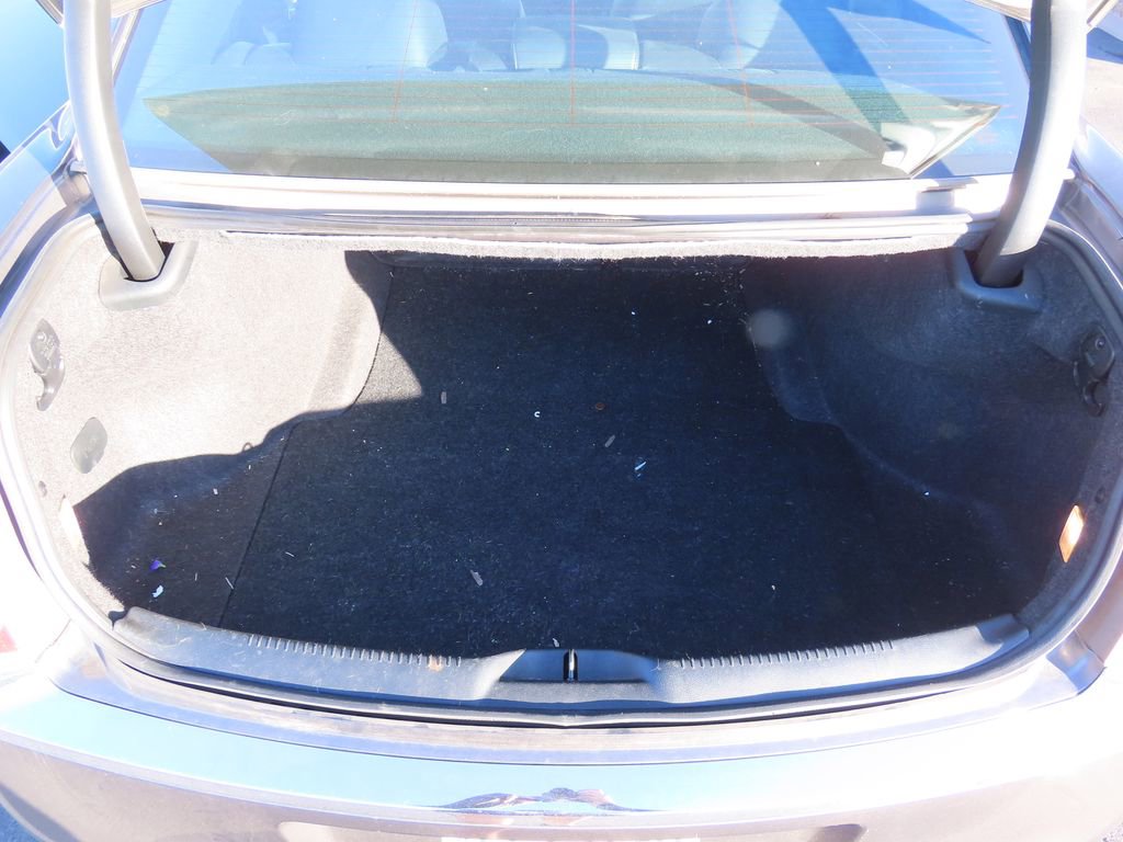 Used 2014 Chrysler 300 image 12