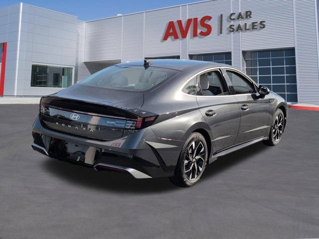 Used 2025 Hyundai Sonata SEL FWD image 6