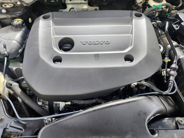 Certified 2023 Volvo XC40 B5 Ultimate w/ Climate Package AWD/4WD image 22