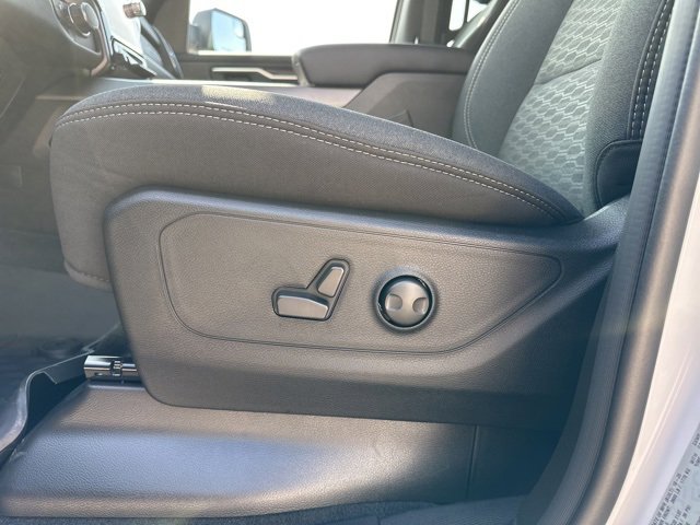 New 2026 RAM 1500 4x4 Crew Cab image 11