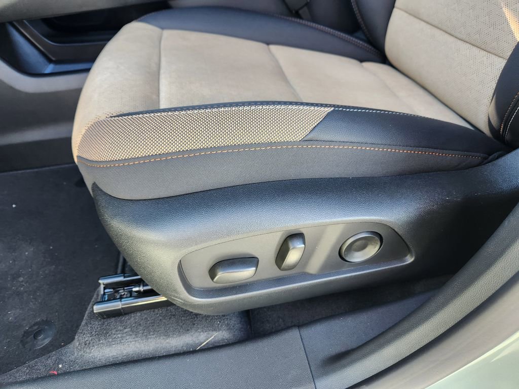 New 2026 Chevrolet Equinox ACTIV w/ Convenience Package III FWD image 12