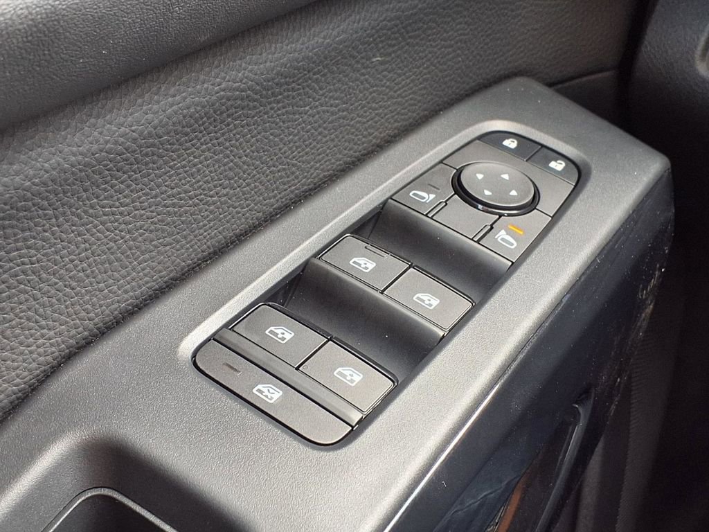 New 2026 Nissan Pathfinder SV image 17