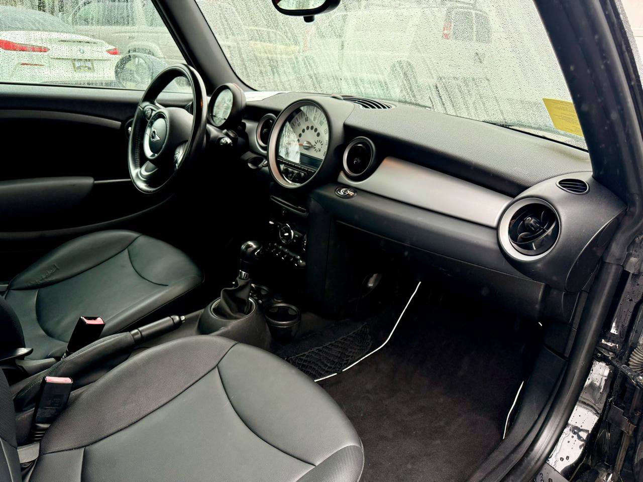 Used 2011 MINI Cooper Convertible FWD image 19