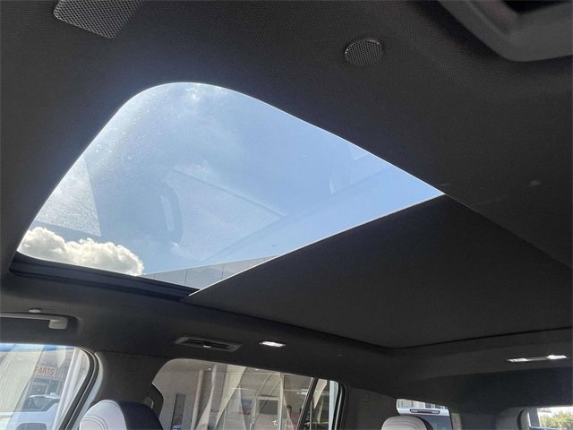 New 2026 Chevrolet Traverse High Country image 9