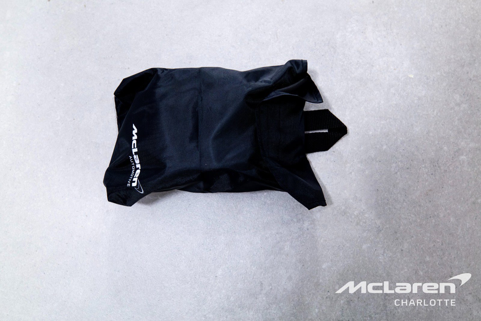 Used 2019 McLaren Senna RWD image 24