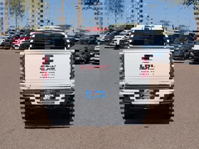 Used 2021 GMC Canyon Denali image 5