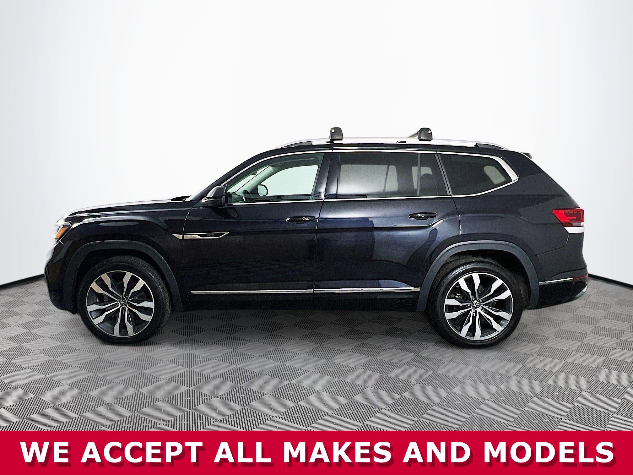 Used 2023 Volkswagen Atlas SEL Premium image 32