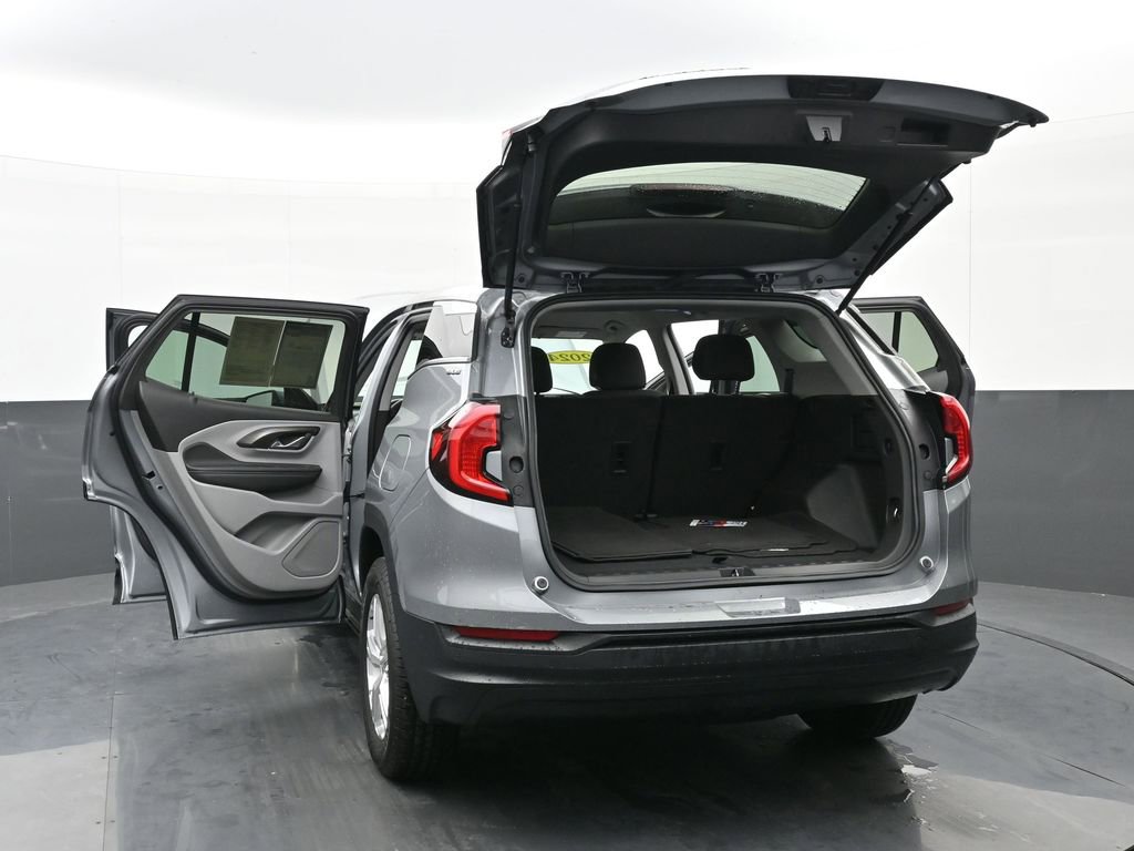 Used 2024 GMC Terrain SLE image 45