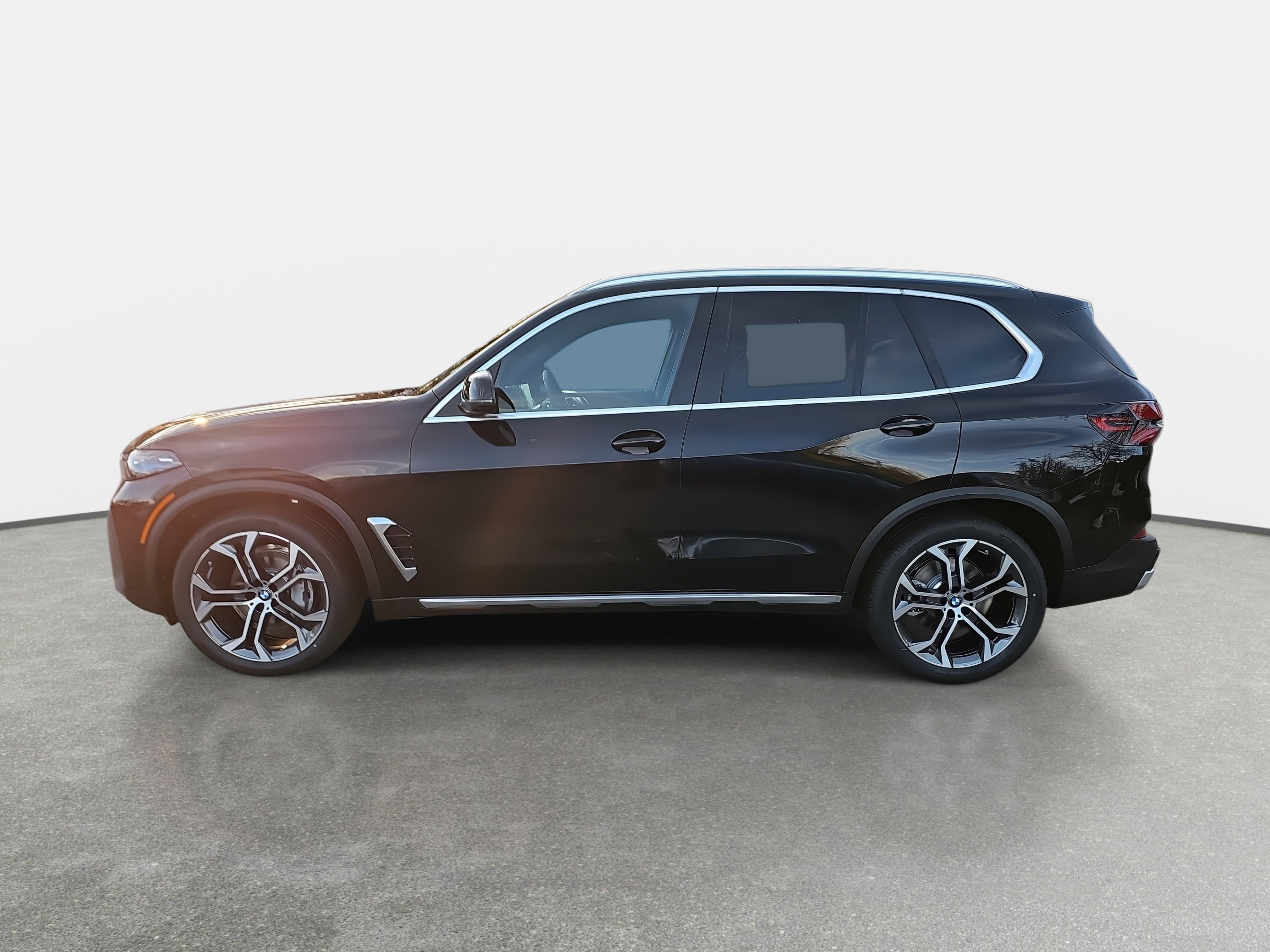 New 2026 BMW X5 xDrive40i w/ Climate Comfort Package image 8