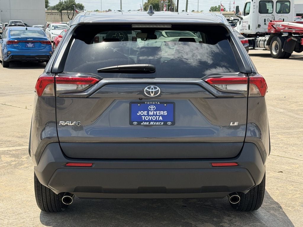 Used 2024 Toyota RAV4 LE FWD image 8
